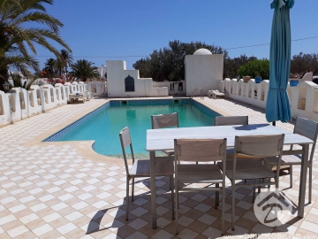 L 136 -                            Vente
                           Villa avec piscine Djerba